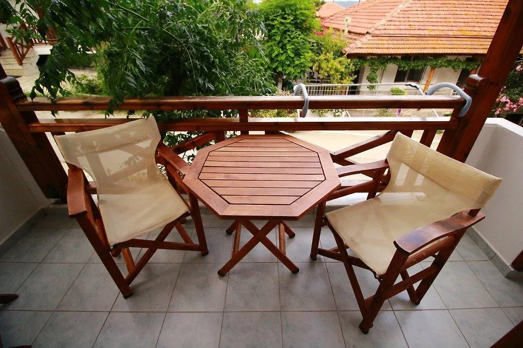 Pansion Zefyros Hotel Ammouliani Inn