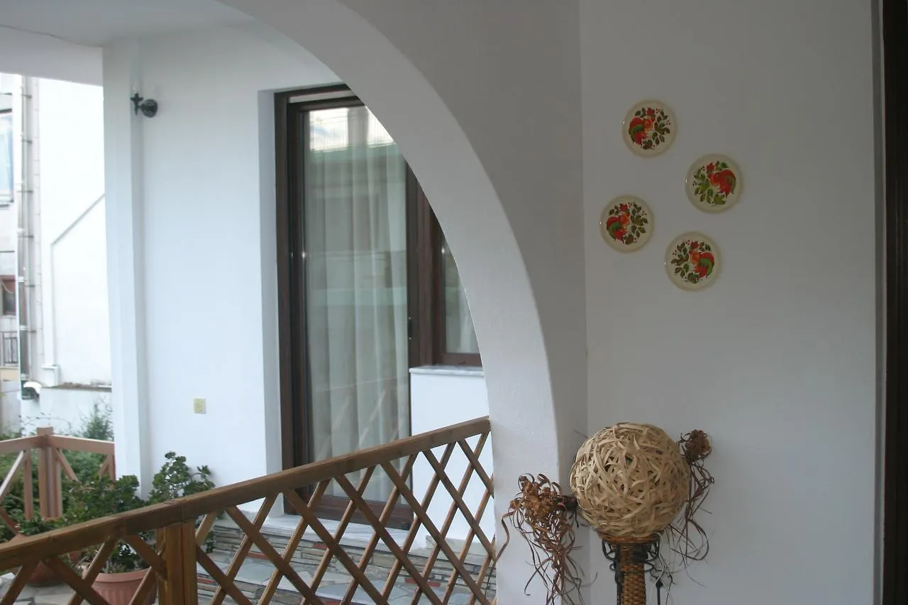 Pansion Zefyros Hotel Ammouliani Inn